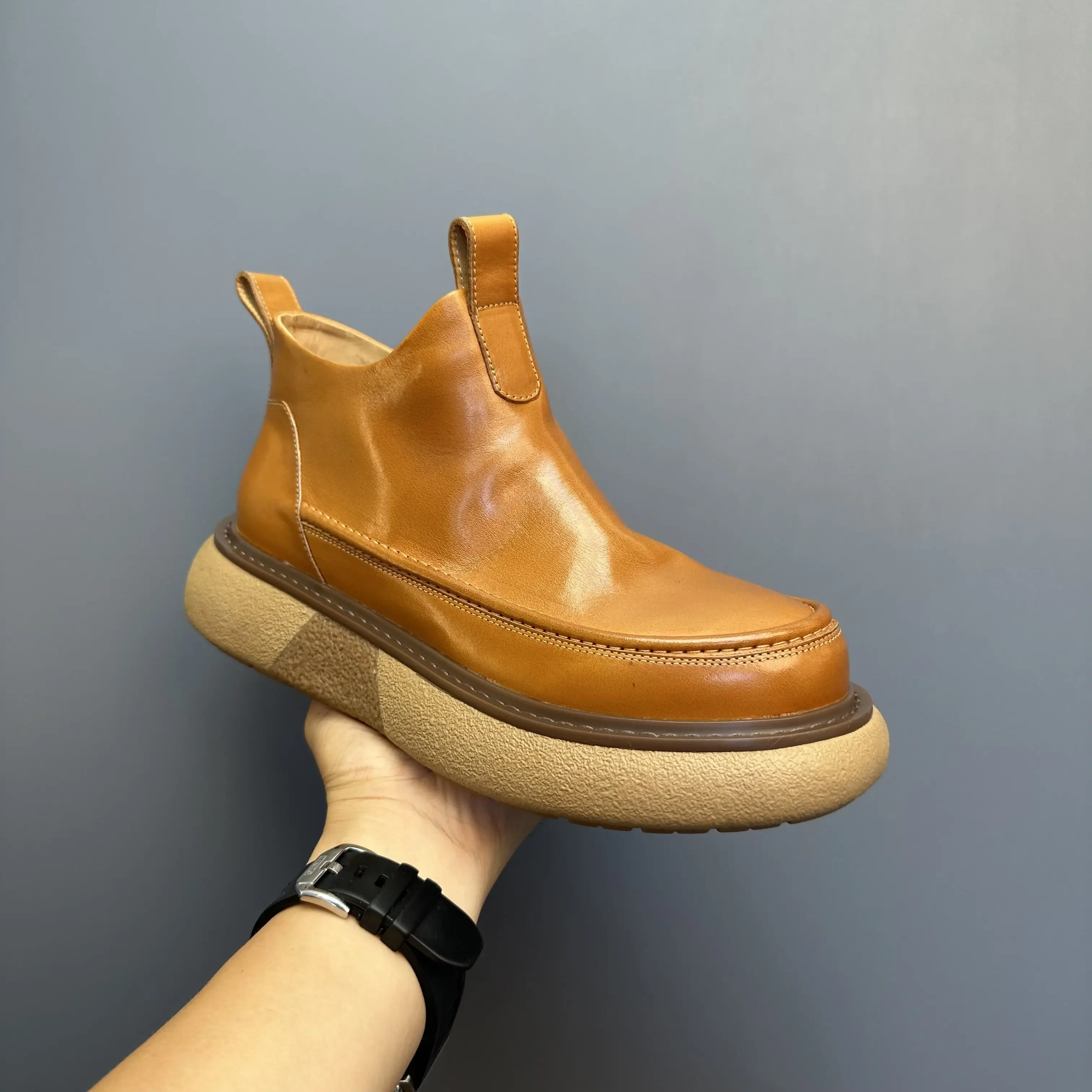 Outono e inverno novos sapatos casuais masculinos retro couro de cavalo alta superior britânico trabalho wear botas masculinas