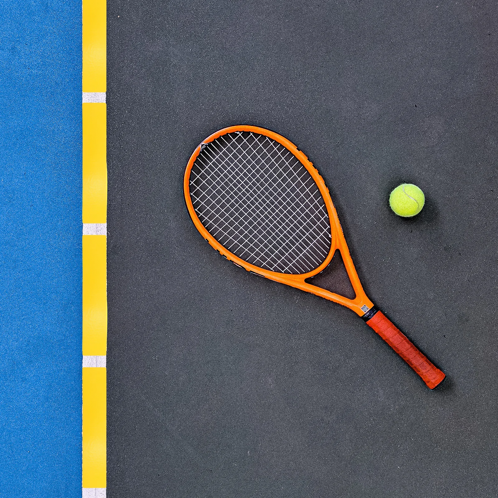 

10Pcs Football Training Signs Vibrant PVC Spot Markers for Soccer Basketball Tennis Agility Drills Sports Court Training