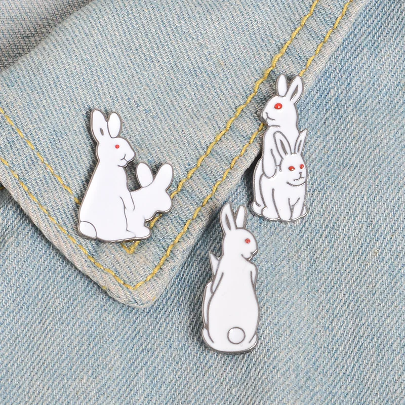 Evil White Rabbit Brooch Pins Cartoon Animals Bunny Lapel Enamel Pin Denim Jackets Clothes Button Badge Funny Cute Jewelry Gifts