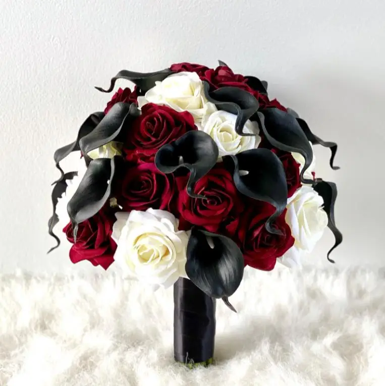 EillyRosia Retro Bride Holding Flower Wine Red Black Bridal Bouquet Roses Simulation Beautiful Bride Travel Wedding Photography