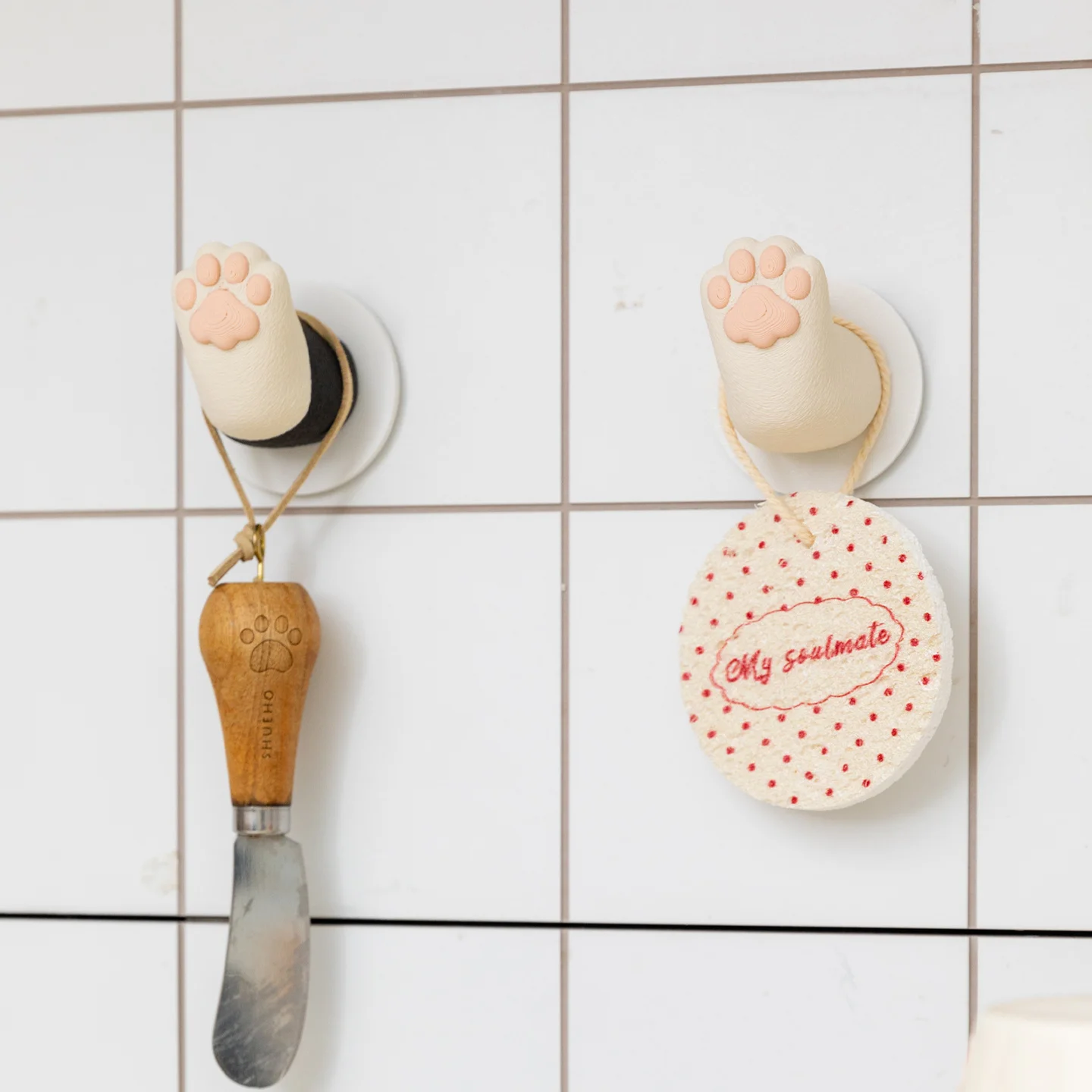 Cute Cat Paw Hook Creative Cartoon Suction Cup Hook Self‑Adhesive Hook Holder Home Kitchen Bathroom Wall Storage Organizer Rack