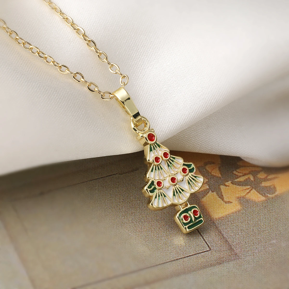 NEWBUY 2025 Hot Sale Colourful Oil Dripping Christmas Tree Pendant Necklaces For Women Girl Gift