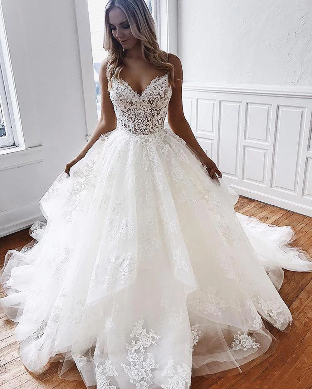 Lace Ruffle Tulle Wedding Dresses Spaghetti Straps Zipper Backless Court Train Bridal Gowns Custom Made Vestidos De Novia