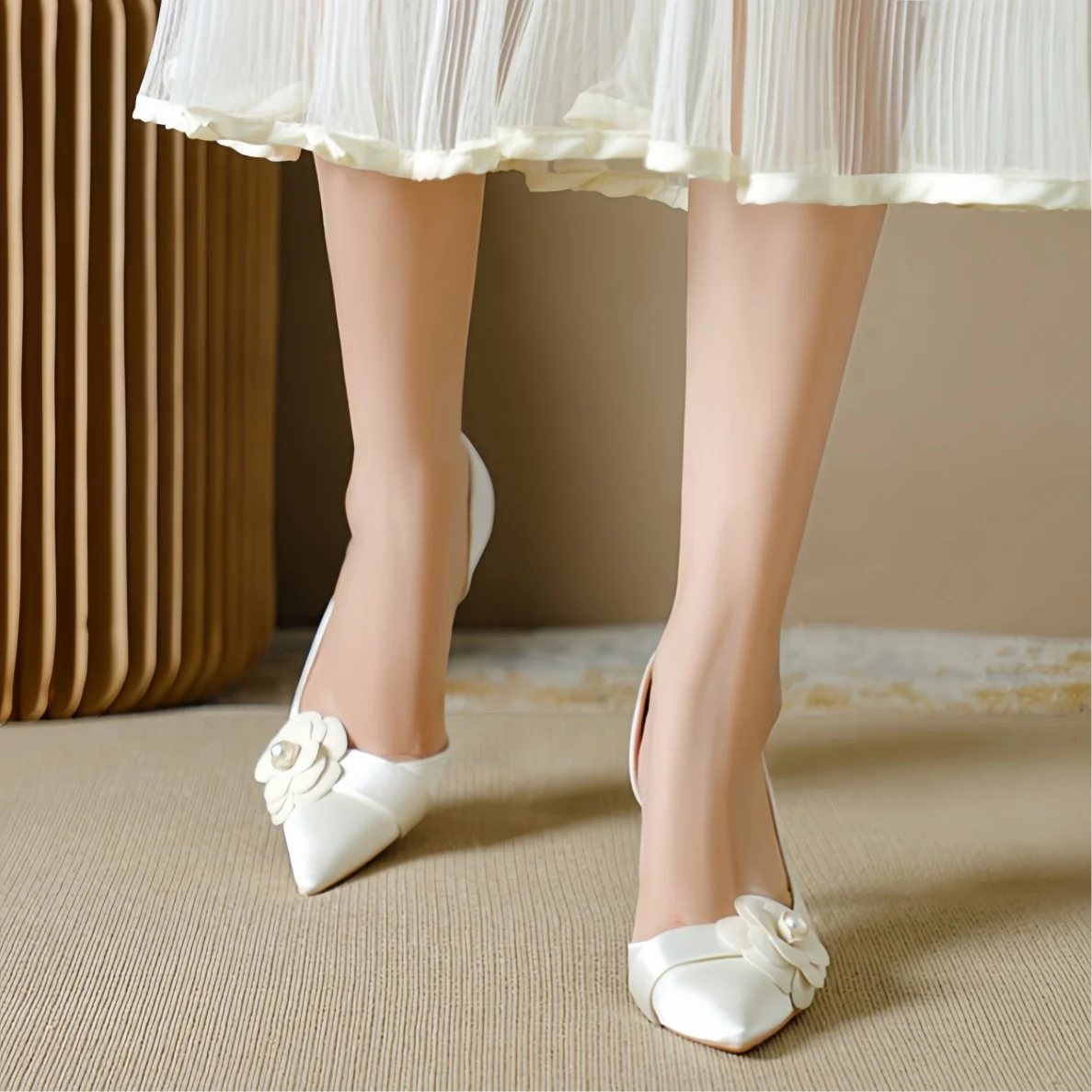 Sharp Pointed Fine Heeled Sandals Luxury High-End High Heels Advanced Banquet Style Women's Shoes Exquisite Elegant Single Shoes