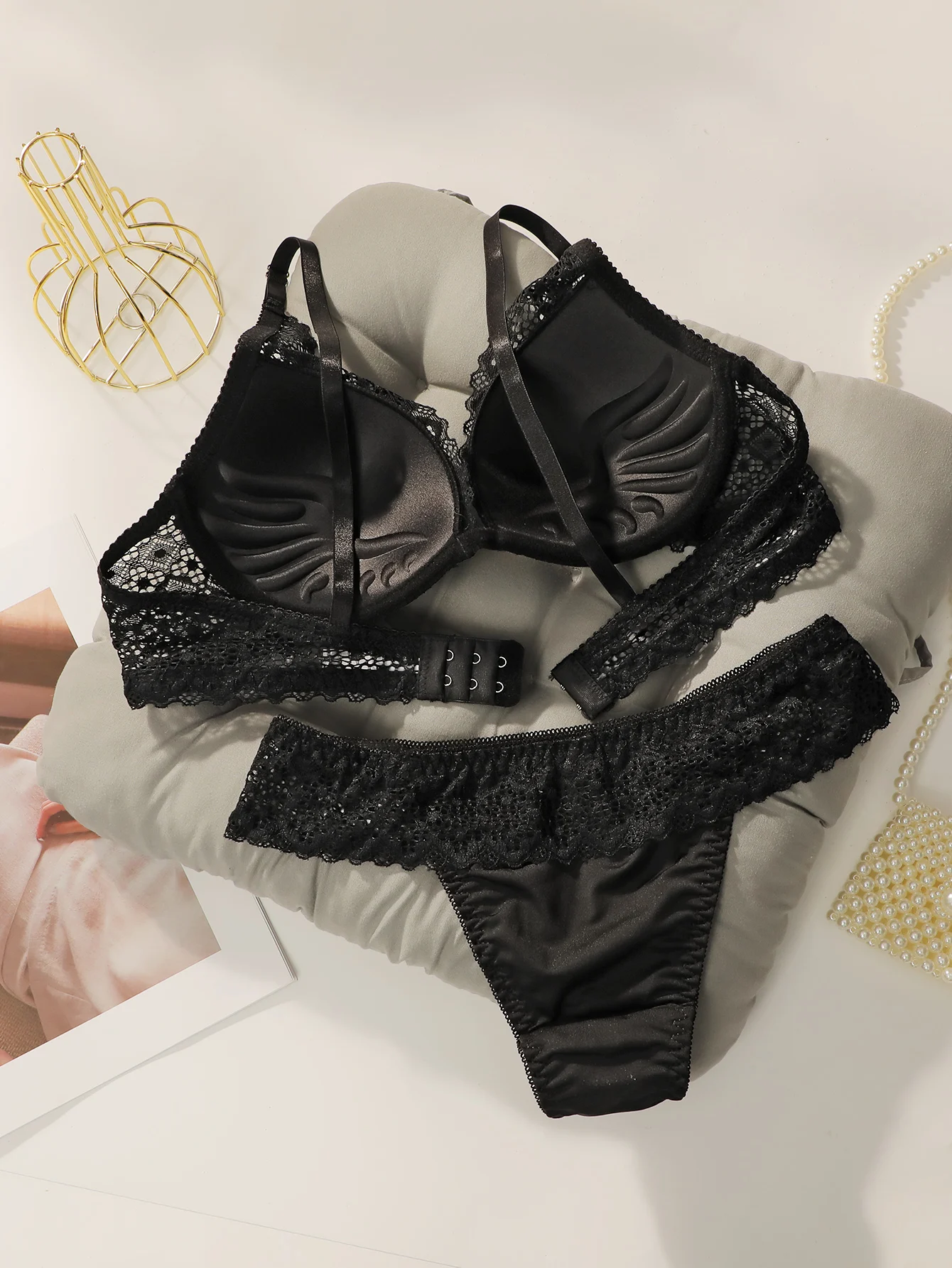 ผู้หญิงเซ็กซี่ปักลูกไม้ดอกไม้ชุดชั้นในชุดขอบเหล็ก,push ups สายรัดไหล่ปรับได้สบาย bra ชุด A2200