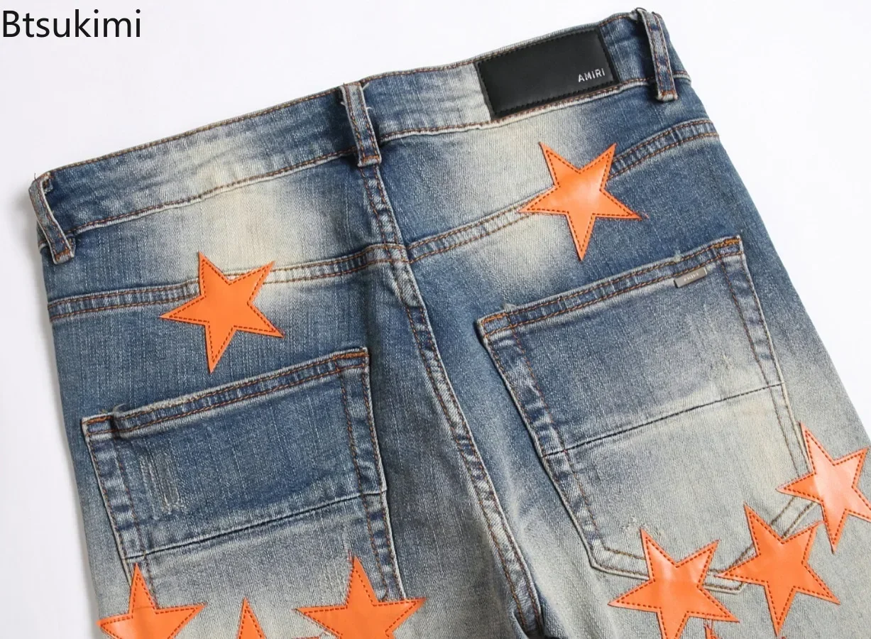 2025 New Fashion Uomo High Street Stars Patchwork Jeans Slim Fori elasticizzati Pantaloni in denim strappati Streetwear Jeans in difficoltà Maschile