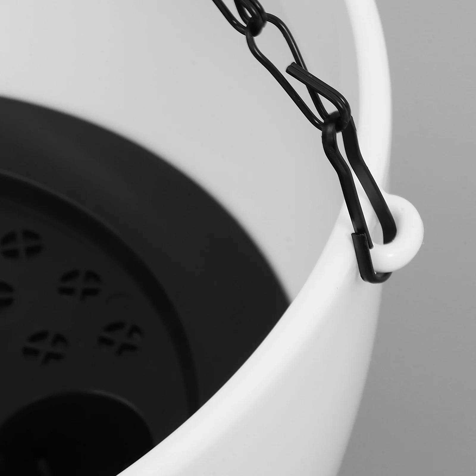 

Self-Watering Hanging Flower Pots Indoor Outdoor Durable Practical Safe Materials Space Saving Green Atmosphere