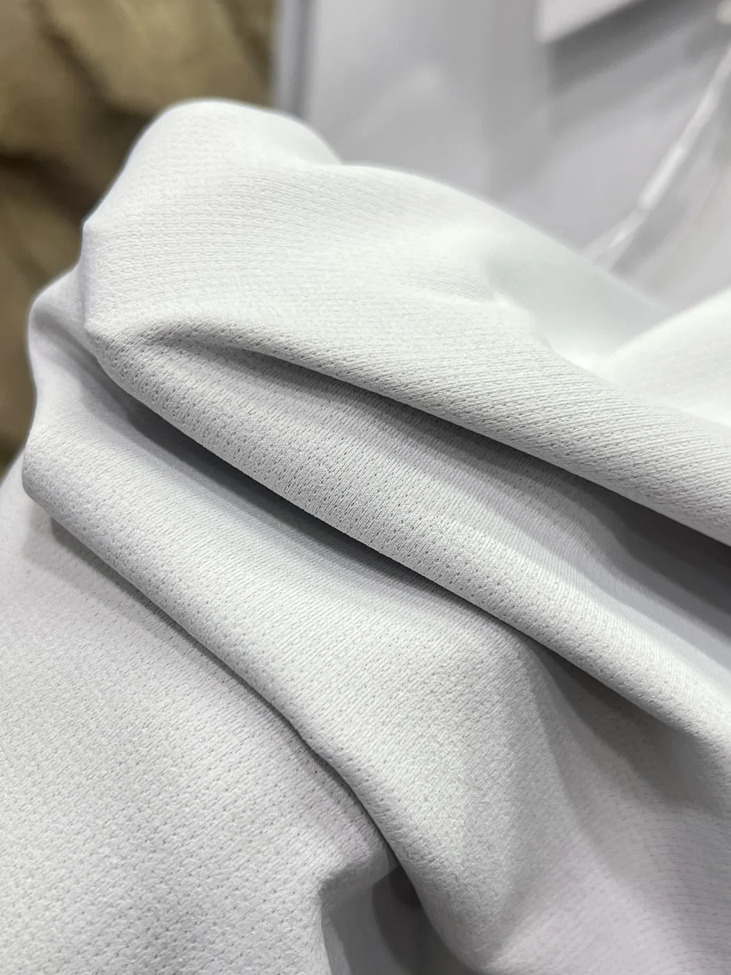 Seamless Outdoor Men's Long Sleeve Base Shirt Quick Dry Moisture Wicking  with Pocket Breathable Standard Fit Polyester