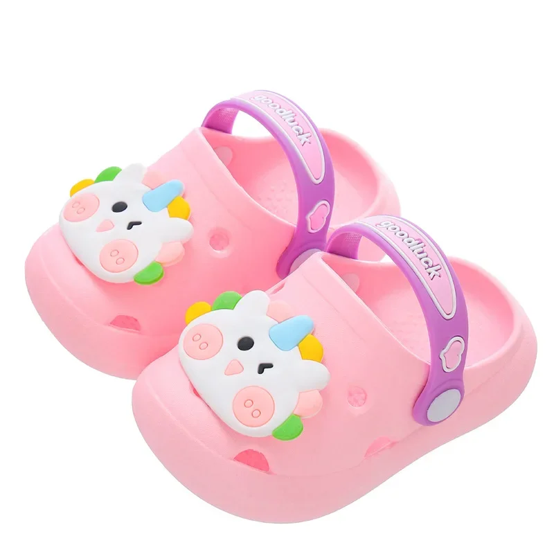 Pantofole per cartoni animati per bambini scarpe con foro per bambini 2-12 anni pantofole per la casa resistenti alle collisioni per bambini sandali