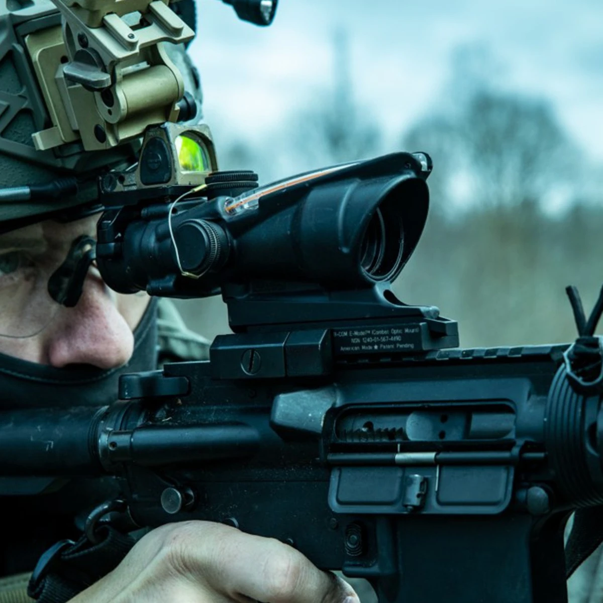 

4X32 Sight With RM Red Dot Real Fiber Optics Red Green Dot Illuminated RifleScope Etched Reticle Hunting Scope For 20mm Rail