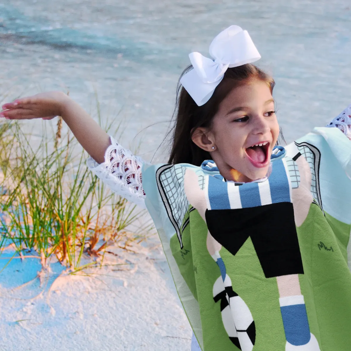 Children Bath Towel Cape Premium Skin-Friendly Kids Towel Cloak for Swimming Pool Park Quick Dry Vibrant Color