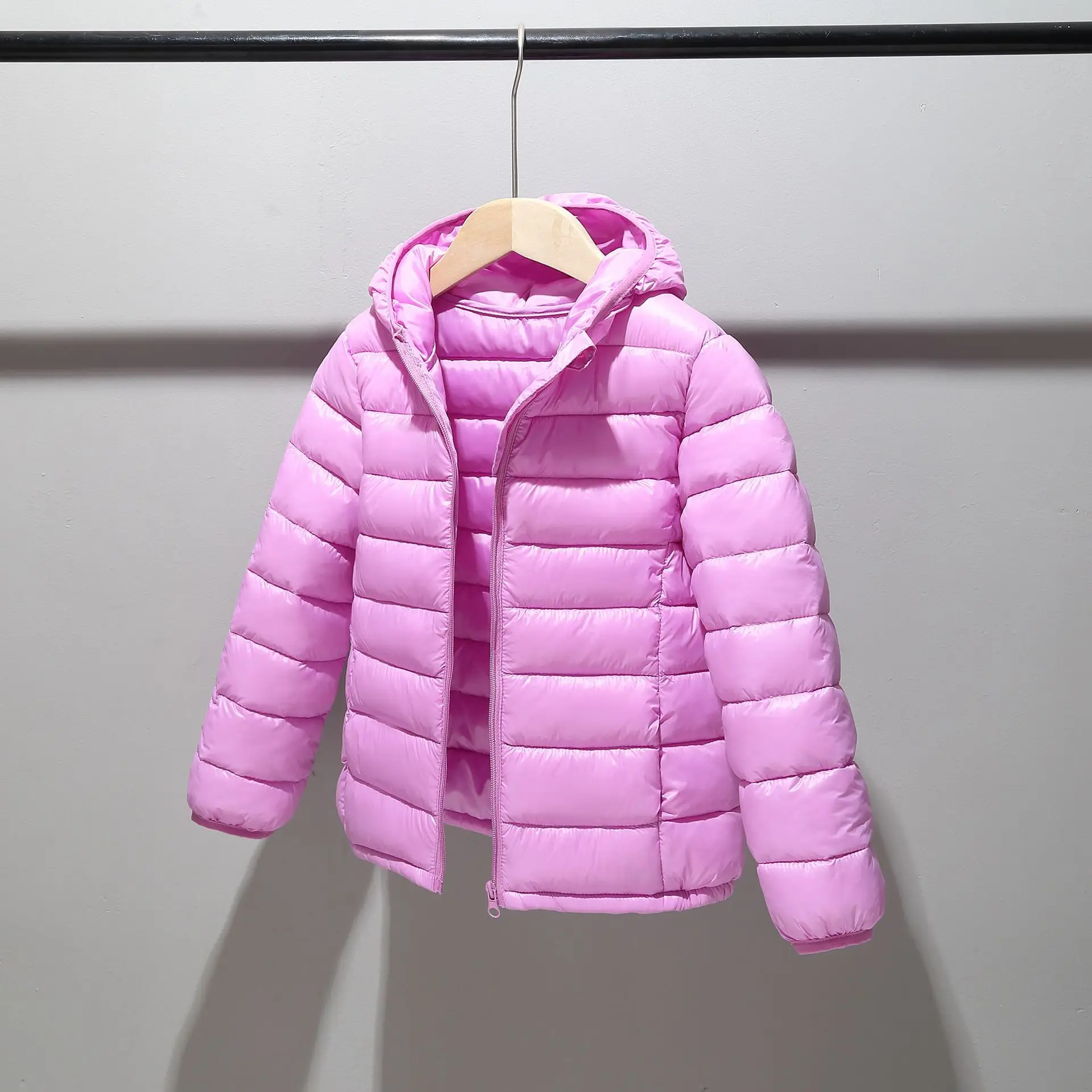 Kinderdaunenjacke für Jungen und Mädchen, koreanische Version, Herbst und Winter, leichte, einfarbige, warme Kapuzenjacke, 3-13 Jahre alt – Detail 6
