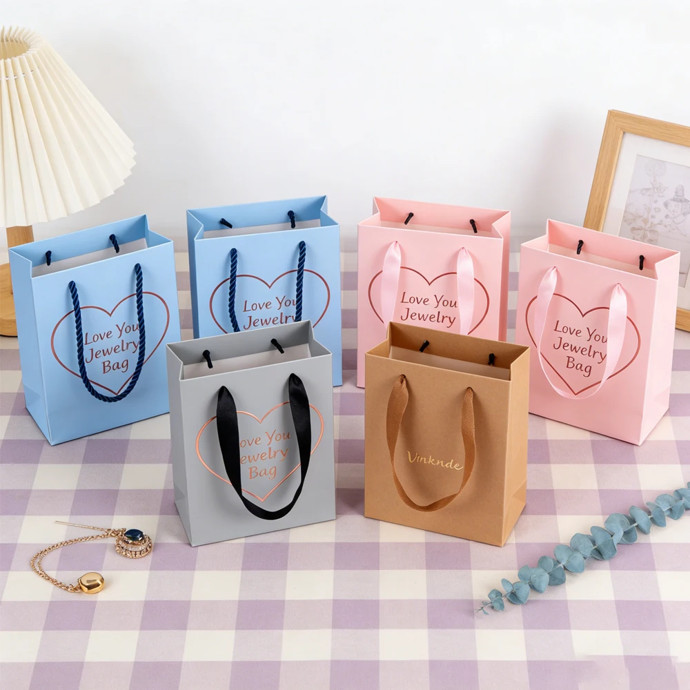 

24 шт. персонализированных подарочных пакетов из крафт-бумаги 22x10x18 см с индивидуальным логотипом для свадеб, Рождества, конфет, парфюмерии, украшений