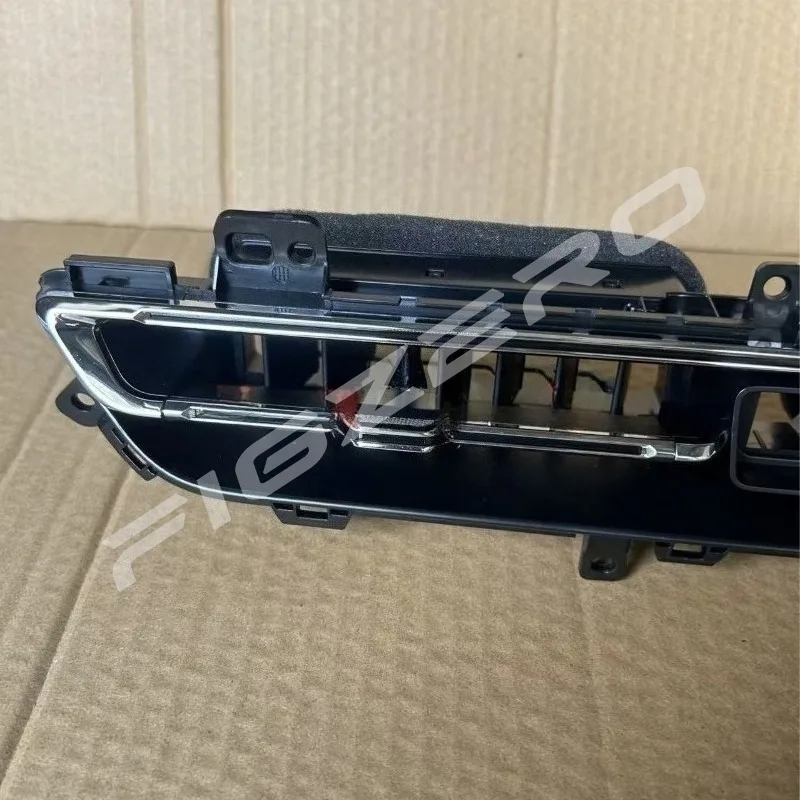 Genuine Air Conditioning Window Instrument Middle Panel Air Conditioner Outlet Paddle Assembly for Wuling Kaijie