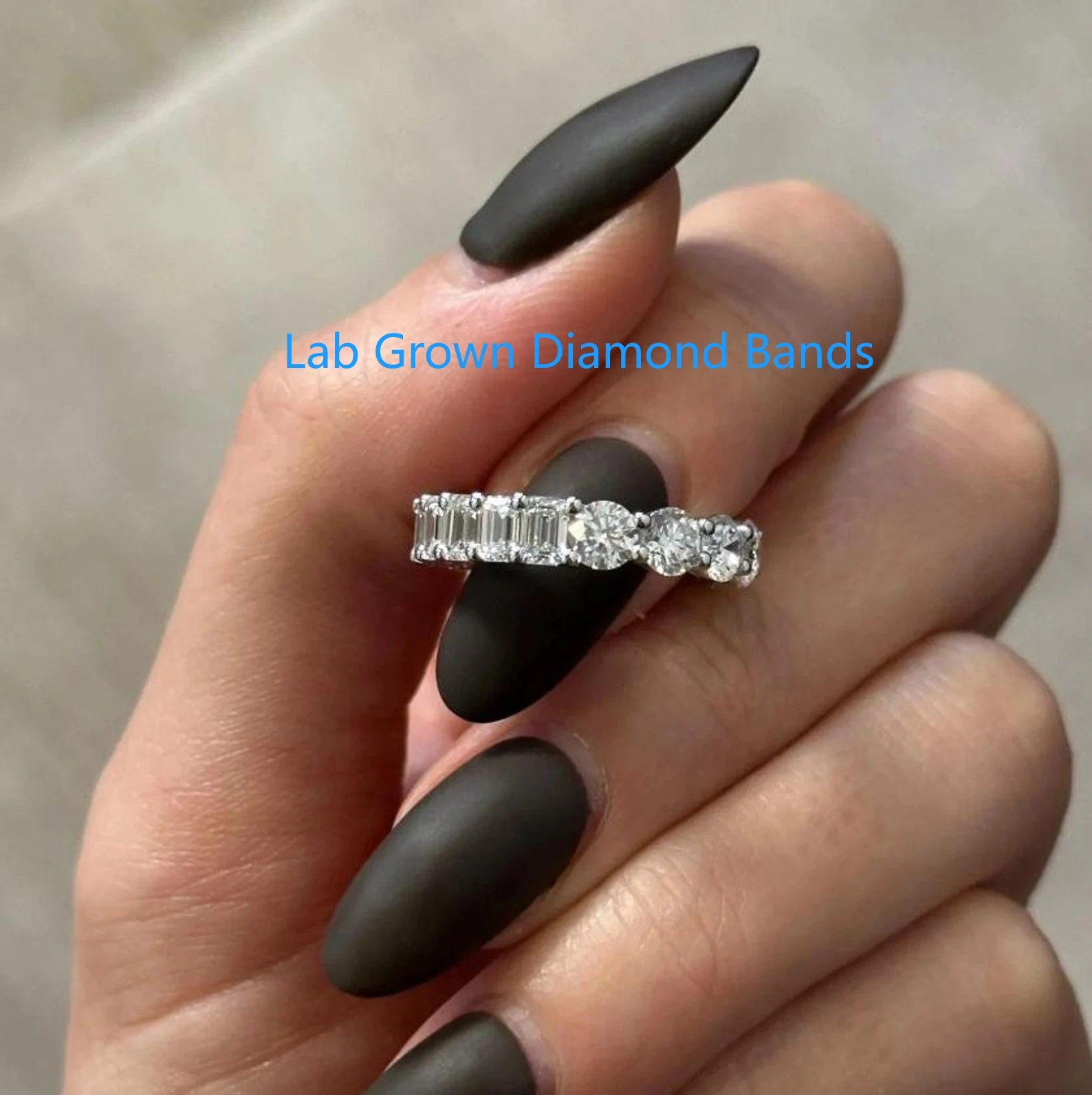 

Каждая полукруглая и полуизумрудная огранка, 0,2 карата, выращенная в лаборатории бриллиант Eternity Band Platinum 950 DEF VS-VVS, уникальный дизайн, бриллиантовый ремешок