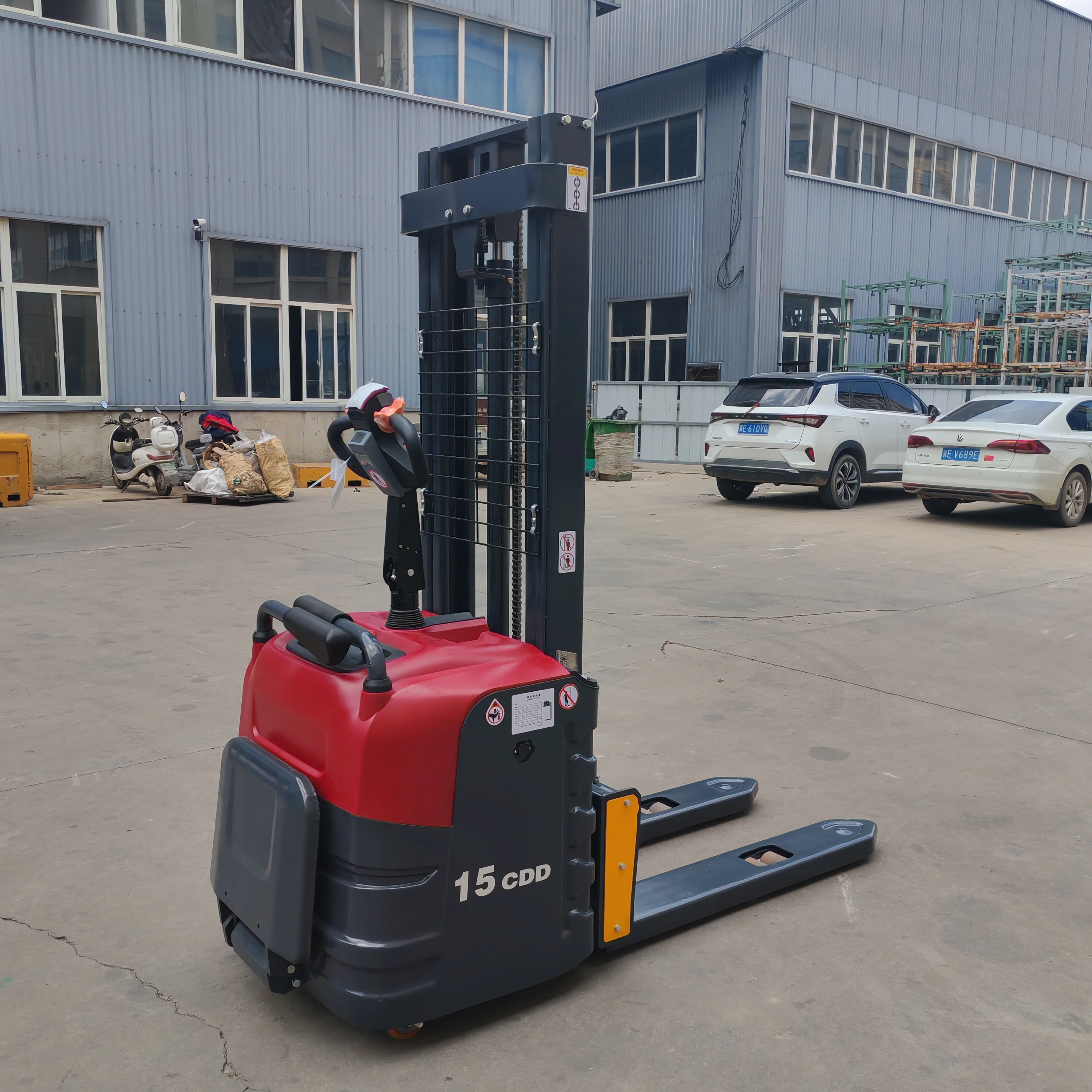 Straddle Leg Pallet Stacker Wide Application Stable Lifting Warehouse Handling Tool Customized