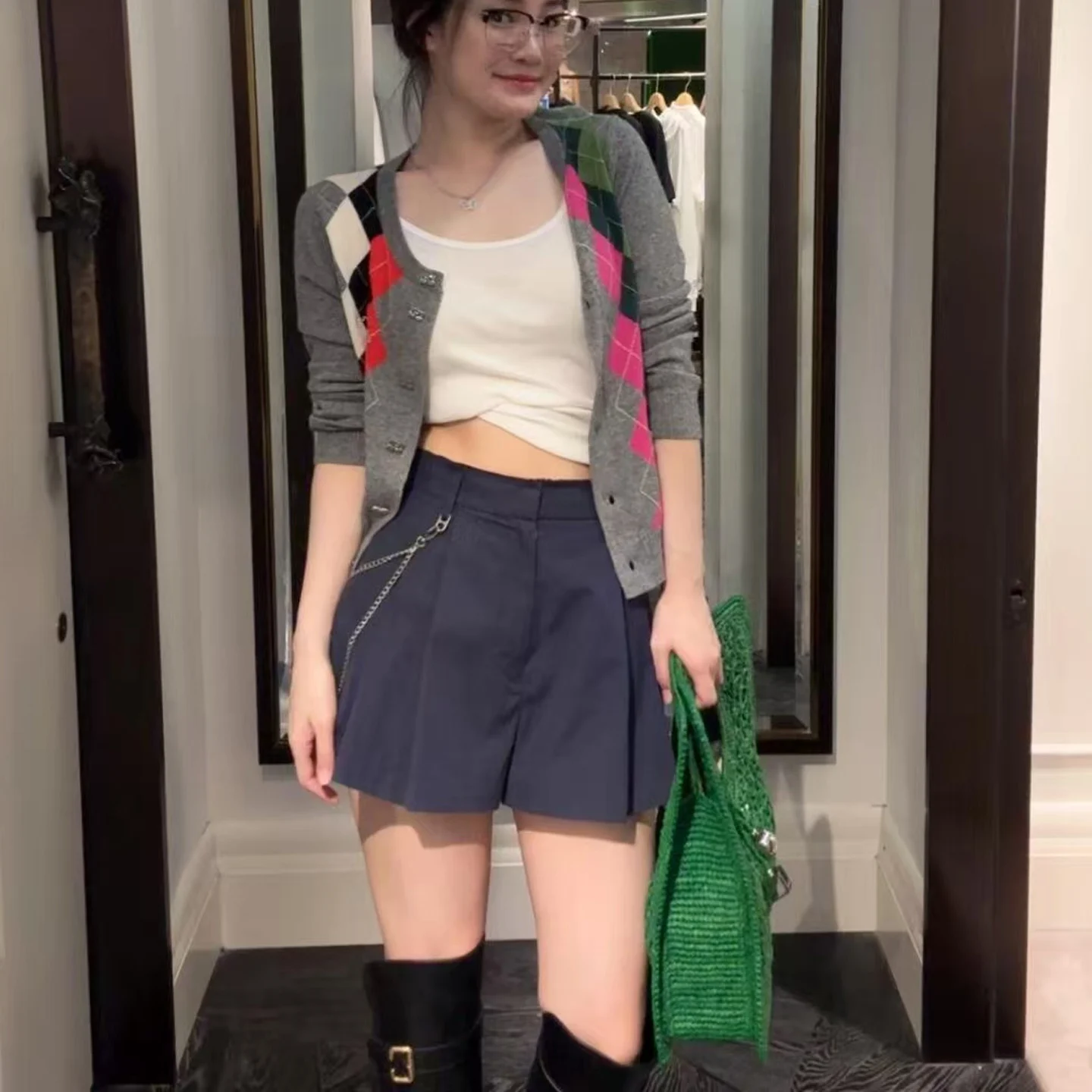 

Модный вязаный кардиган с круглым вырезом для женщин: свободный крой, стройнящий силуэт, универсальный, из мягкой шерсти, с длинными рукавами