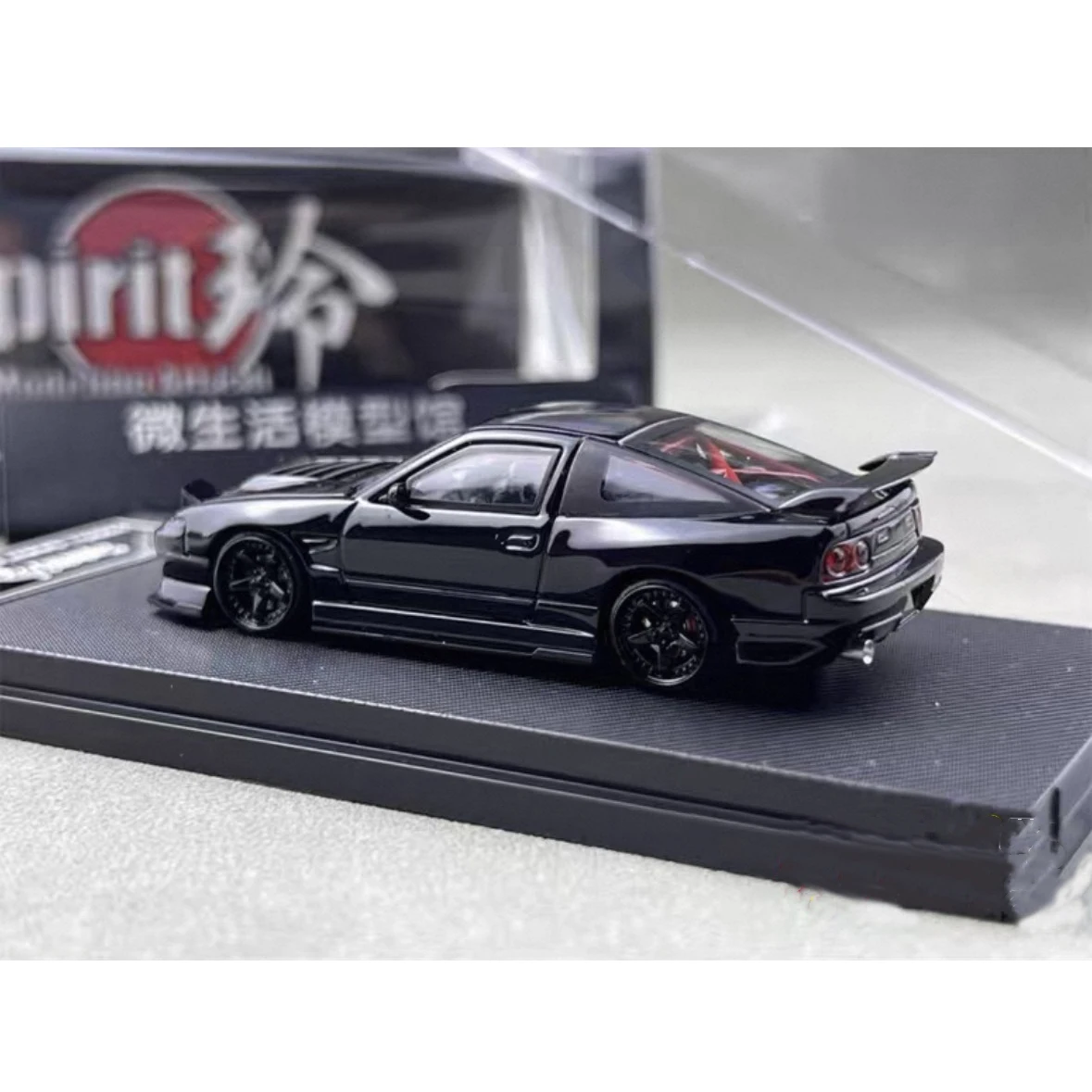 

Литая под давлением модель автомобиля Micro Turbo 1/64 180SX черного цвета в коллекции 2025 года, подарочные весы
