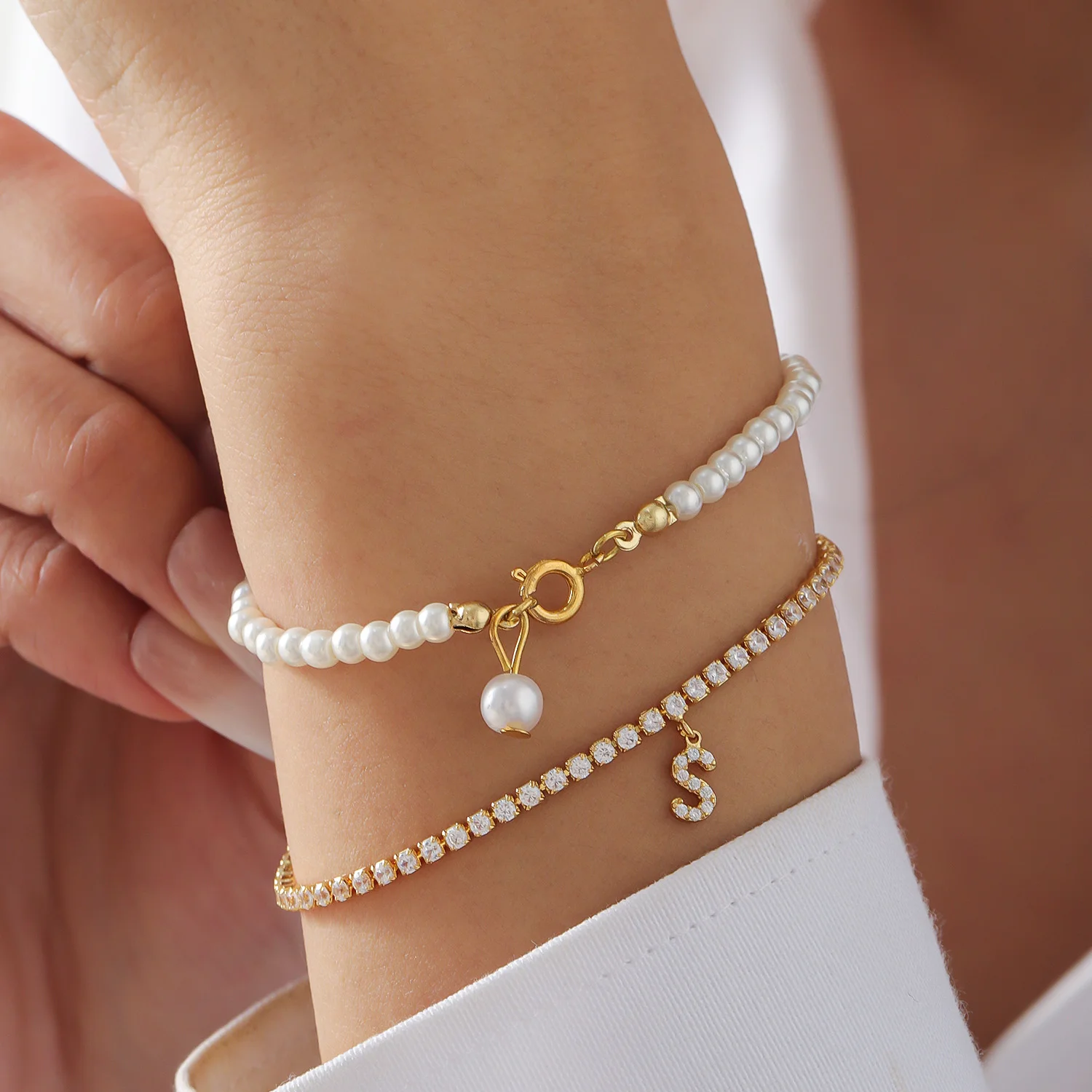 

Браслет с бриллиантами и буквами на заказ, цепочка с пресноводным жемчугом, двухслойная позолоченная нержавеющая сталь 18 карат, романтический подарок на удачу