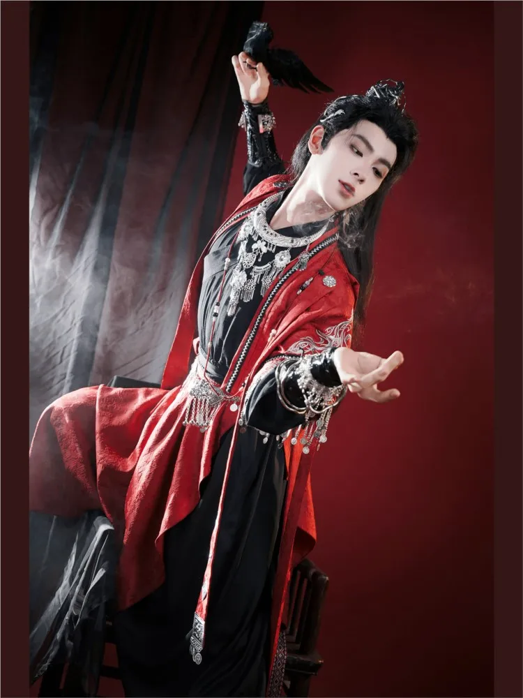 

Ancient-style ethnic costumes with few exotic and Chinese-style photo outfits