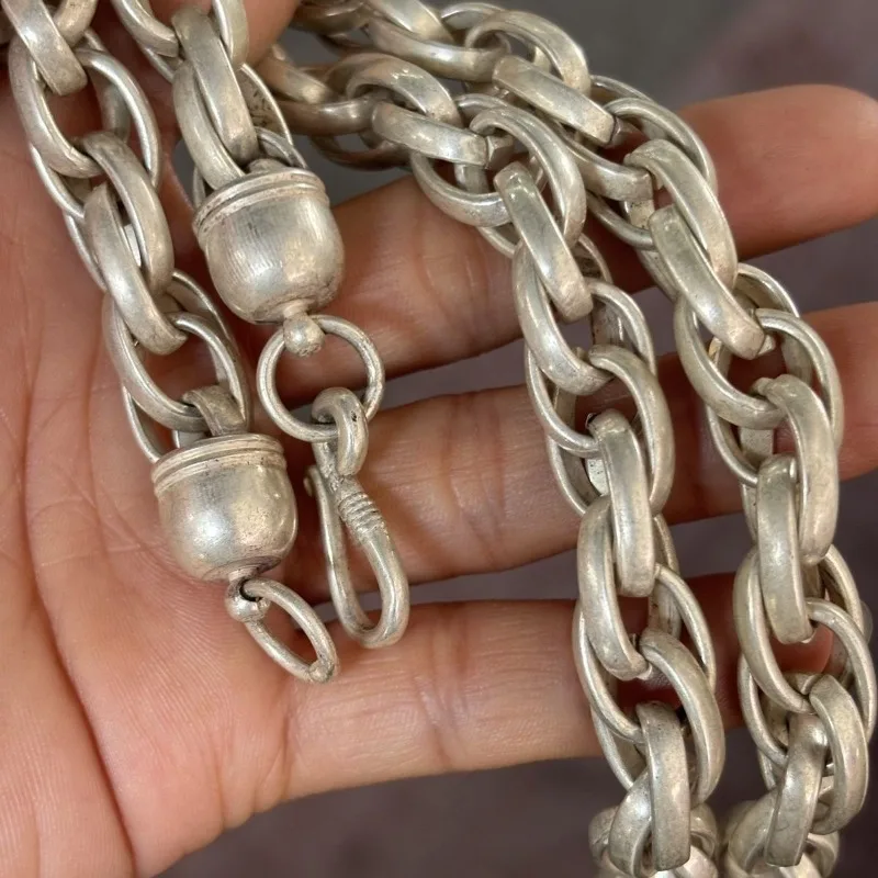 Antique Style Interlocking Oval Link Necklace, Vintage Distressed Chain, Collectible Retro Ornament Jewelry