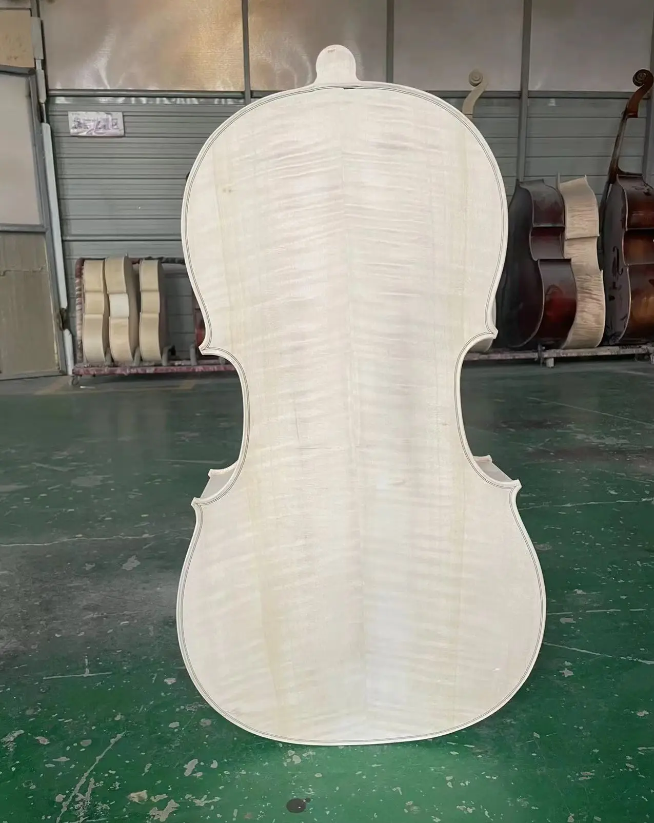 Cuerpo de violonchelo blanco de madera maciza europea, modelo 4/4 Stradi, 100% hecho a mano, tapa de abeto sin terminar, parte trasera de arce flameado, violonchelo sin teñir