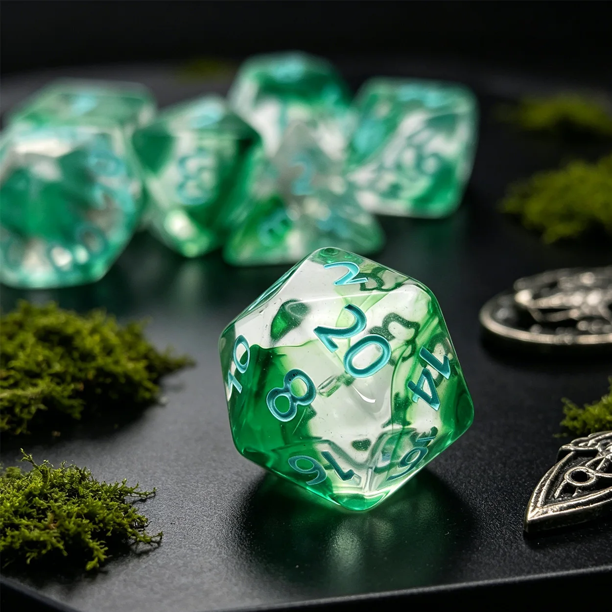 7pcs Fresh Green Tone Dice Set, Finely, Rolling Smooth Polyhedral Dice, Festival Accessories, Pool Party Accessories