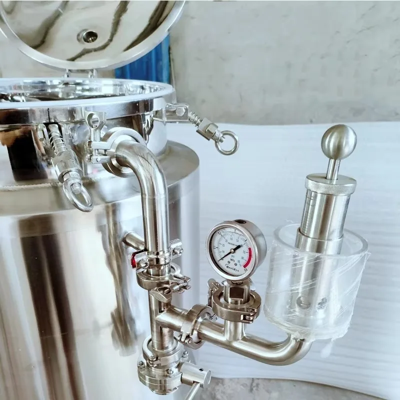 200L Stainless Steel Conical Fermenter / Jacketed Beer Fermentation Tank for Microbrewery Craft Brewing