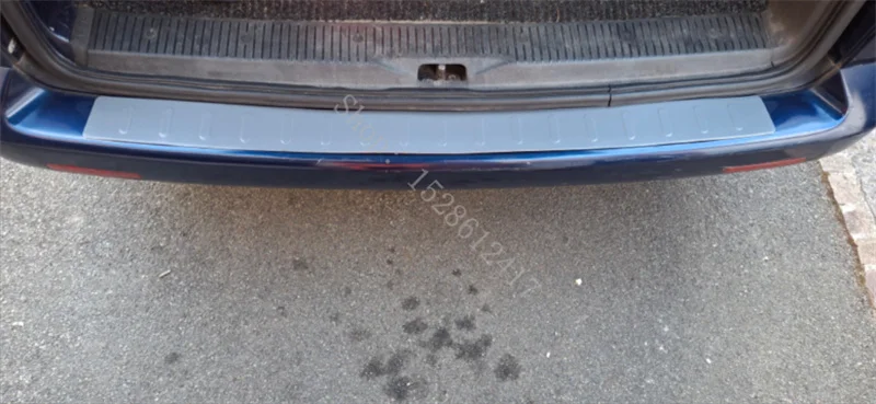 For VW Caravelle/Multivan Transporter T5 T6 2003-25 Rear Trunk Bumper Protector Rear Scuff Plate Rear Door Sill car Accessory