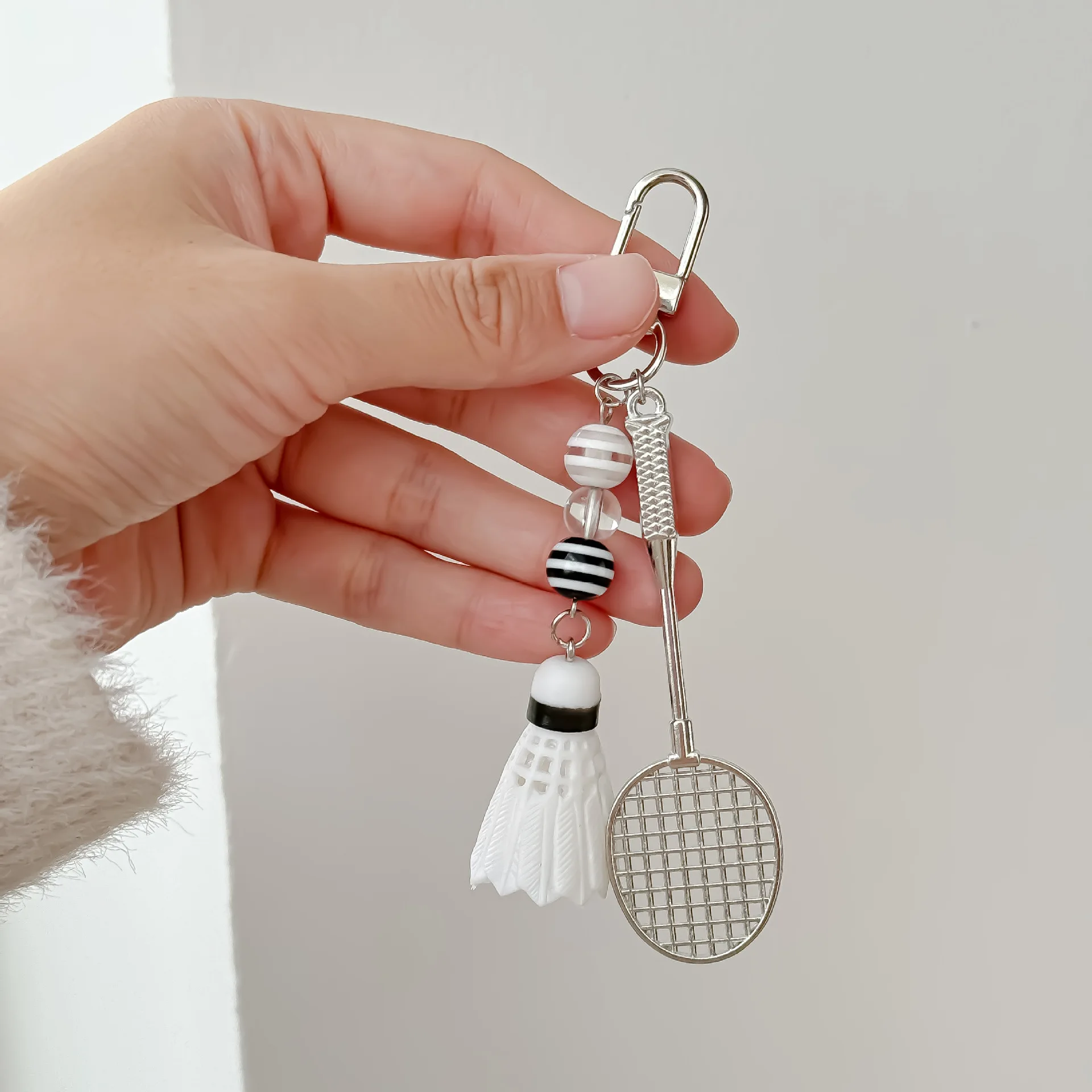 Novelty Mini Badminton Racket Keychain Creative Badminton Pendant Key Ring Exquisite Car Backpack Sport Keyring Decoration Gifts