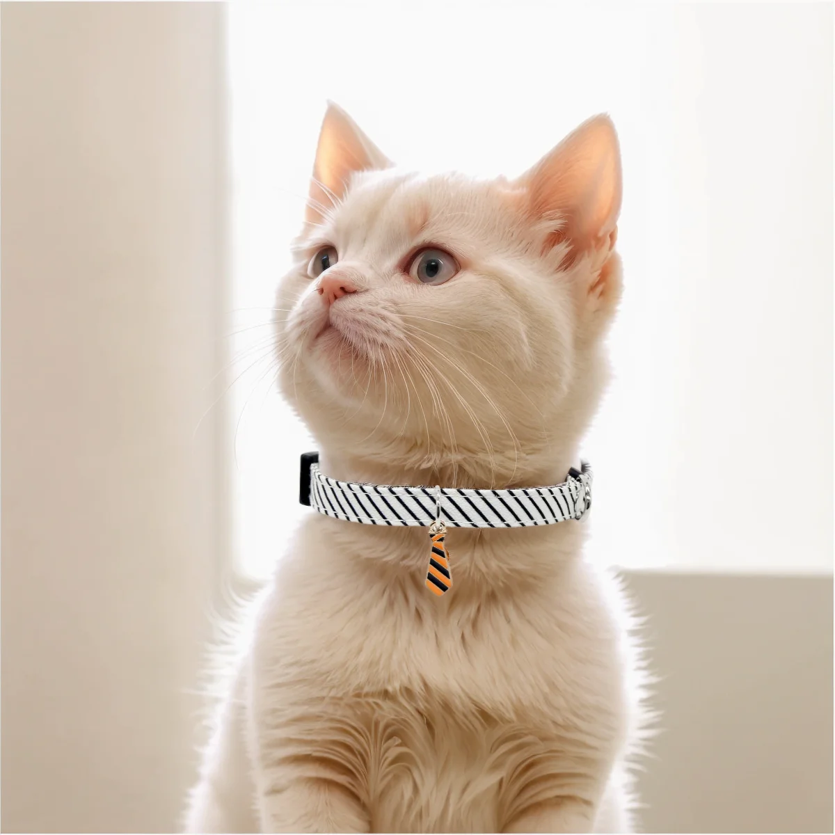 

Adjustable Pet Collar, Polyester Material, Striped Design with Pendant, S/M/L Sizes for Cats