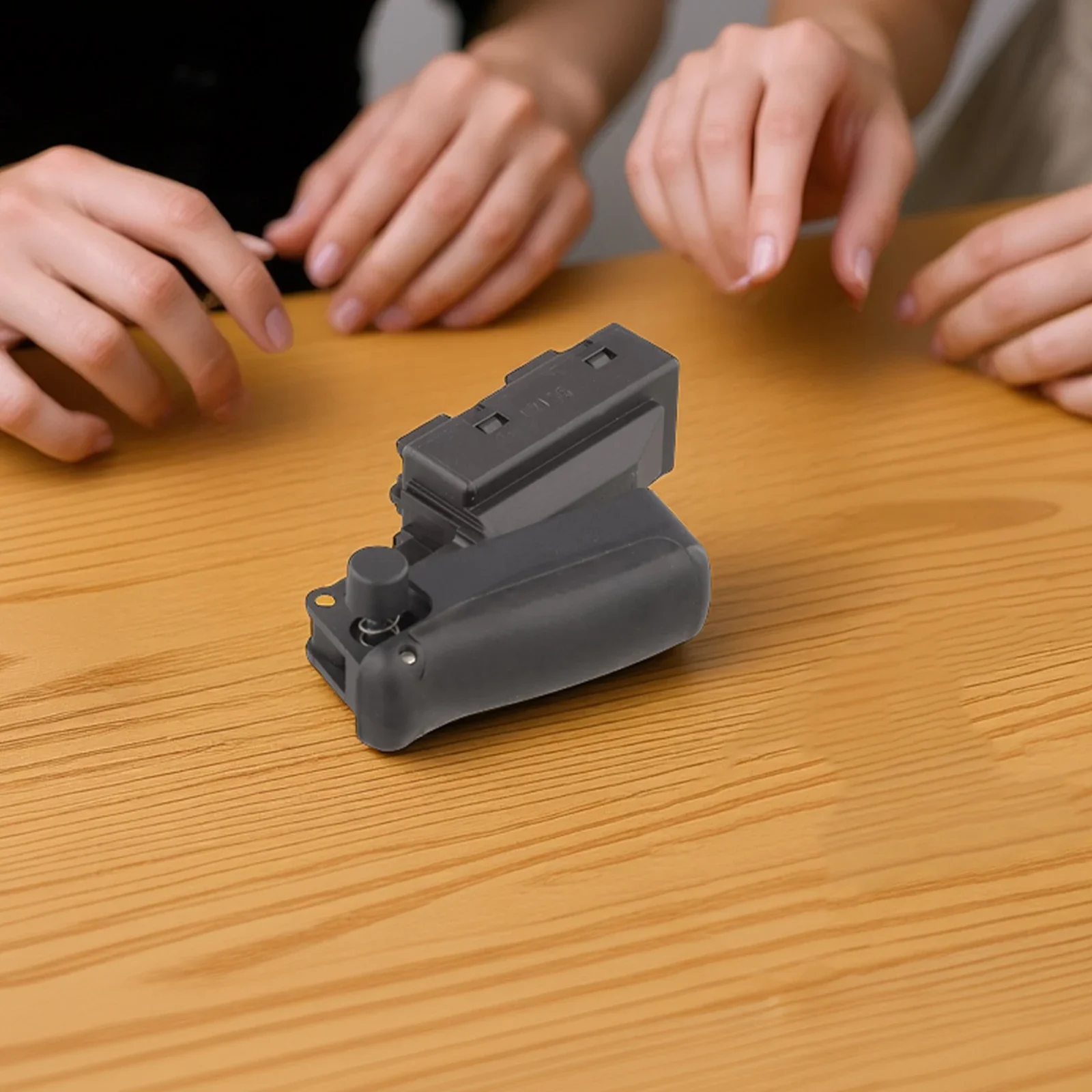 

Replace your Damaged Switch Trigger with N015071 Designed for D28492 D28491 D28490 D28413 DWE493 DWE492 DWE490