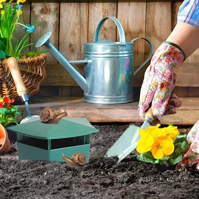 1/12pcs Plastic Snail Trap Catcher Slug Cage Insect Trapper Snail Box Reusable Farm Vegetable Plant Protector Cages Garden Tools