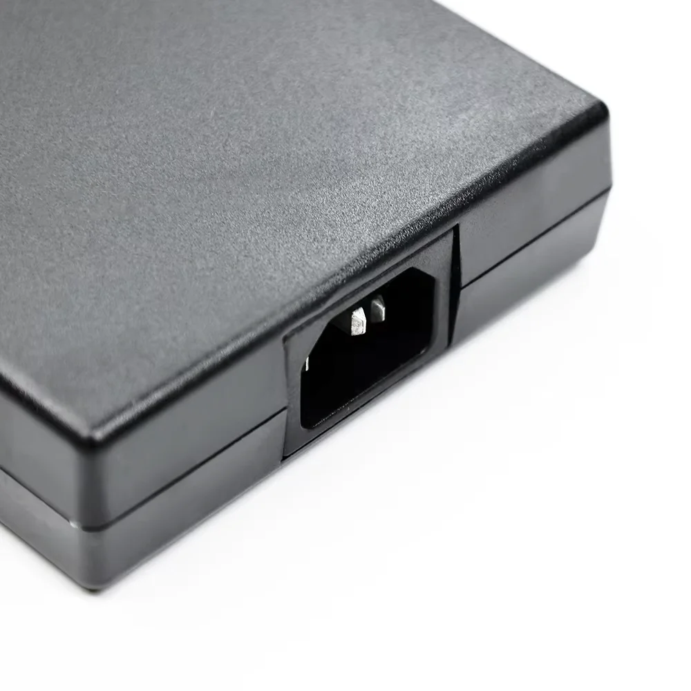 

200W 19.5V 10.3A 4.5*3.0mm Ac Power Adapter Laptop Charger For HP ZBook 17 G3 TPN-CA03 A200A008L 815680-002 835888-001 Kul400