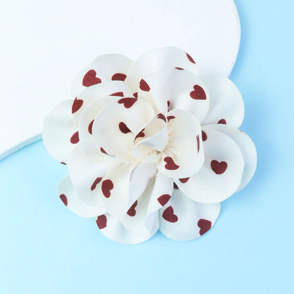 8cm Pure Small White Flower Fabric Brooch with Printed Polka Dot Rose Chiffon Polka Dot Flower Pin, Gentle and Clean New Corsage