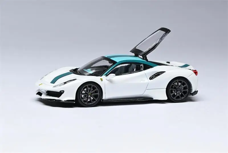 

(Pre-Order) 1:64 488 Pista Limited499 Diecast Collector's Vehicle Model Car