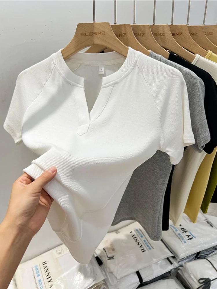 V-Neck Short Sleeve T-Shirt 2026 Summer Women T-Shirt Casual Versatile Stylish Age-Reducing Slim Fit Slimming Tee Base Top