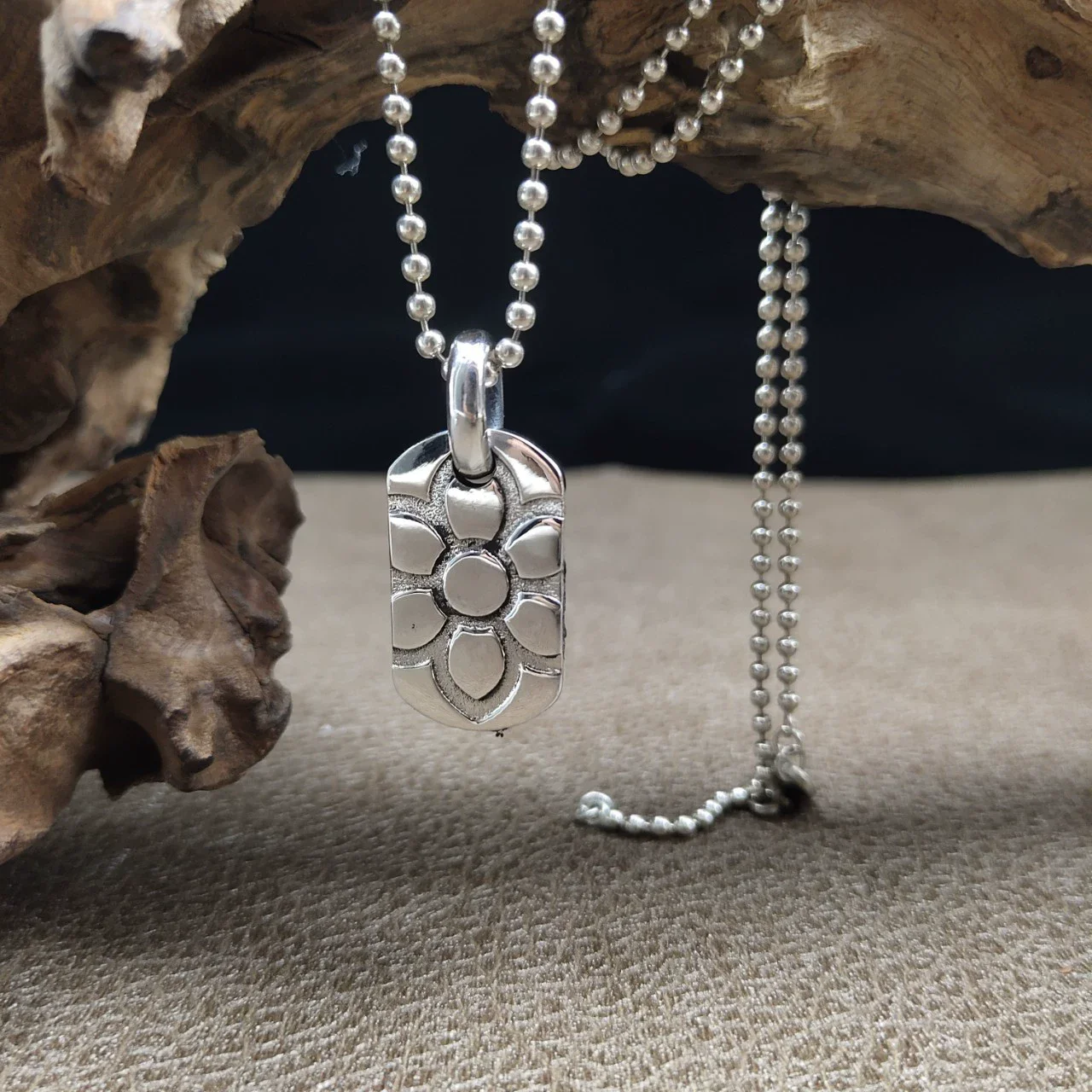 New product s925 pure silver cherry blossom domineering military pendant necklace pendant with simple personality