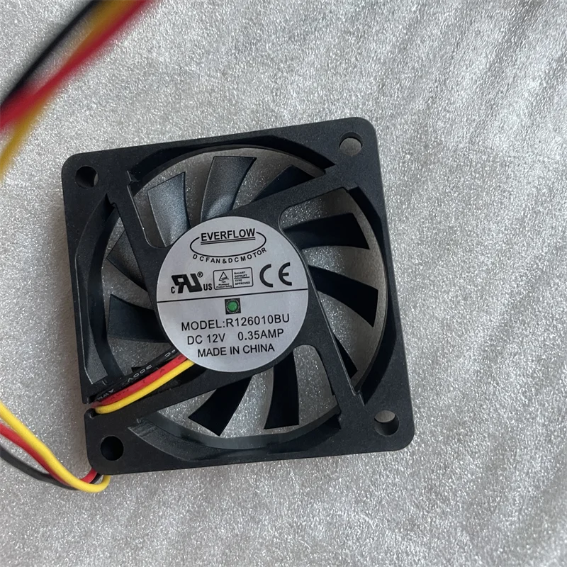 60X60X10MM R 126010 Охлаждающий вентилятор BU 12 В 0,35 А 3 провода 6010
