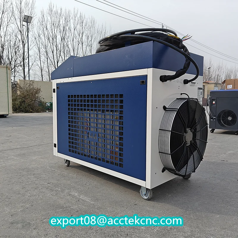 Machine de livres au laser pour déterminer la fibre, dissolvant de peinture antirouille, refroidisseur d'eau S & A, 6000W