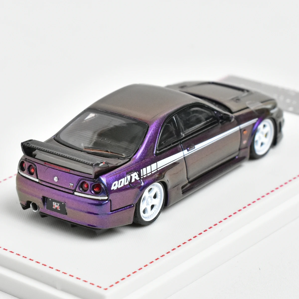 Focal Horizon FH 1:64 GTR R33 400R Changing Purple Diecast Model Car