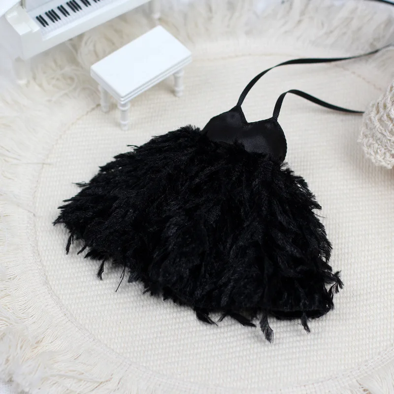 Only clothes no dolls for 20cm Ga Zi Jie's baby dress halter feather dress Zsiga action figure blythe/ob24/azone baby dress Gift