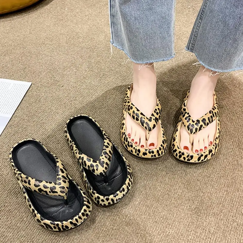 1 Pair Durable Pillow Slippers  Thick Sole Open Toe Casual Slippers  Women Summer Beach Flip Flops Slides Sandals