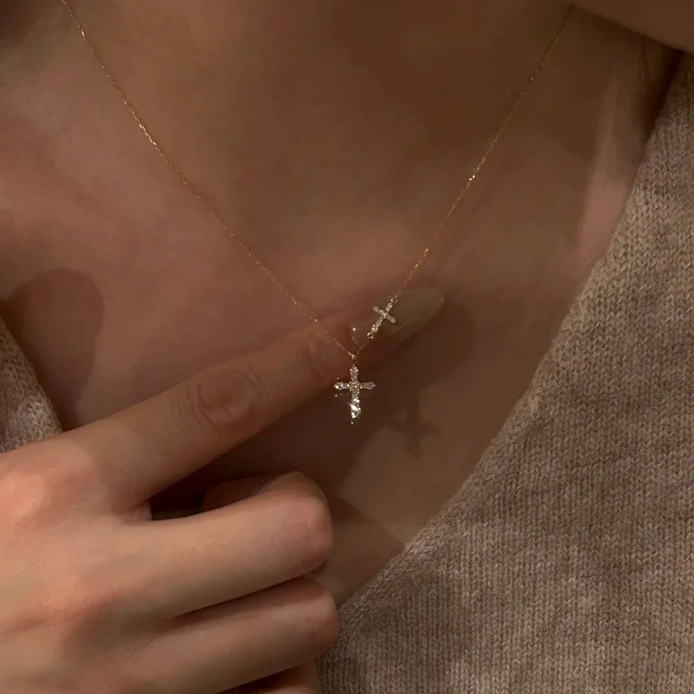 

Elessa Gold Cross Necklace for Lady — 18K Gold Plated Silver Pendant, Minimalist Faith Jewelry Gift for Baptism or Holiday