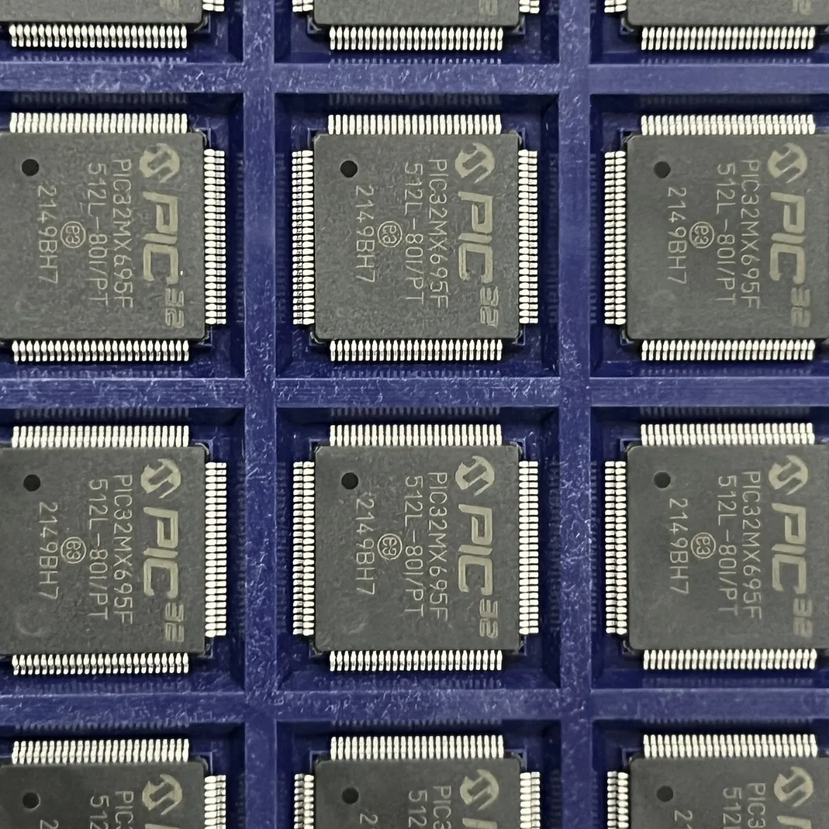

PIC32MX695F PIC32MX695F512L-80I/PT QFP100 packaged microcontroller single-chip microcomputer