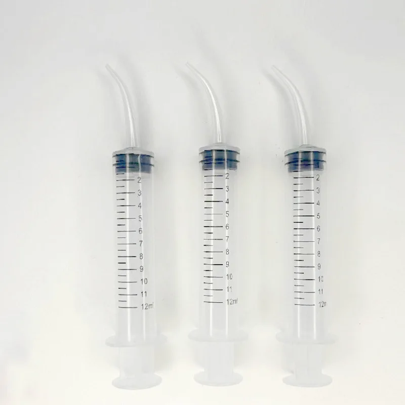 12 ml Einweg-Kunststoff-Dental-Ellenbogen-Bewässerungsspritze, Haushaltsspritze mit gebogenem Mundspülwerkzeug für die Interdentalhöhle
