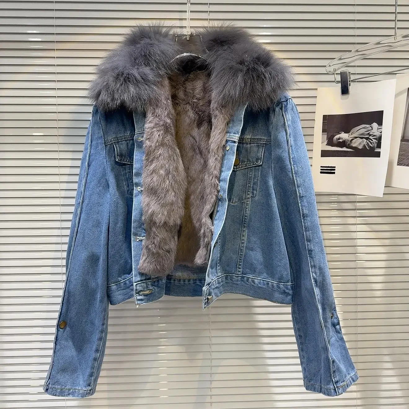 Blue Jeans Jacket for Women Winter New Artificial Fox Fur Collar Fur Liner Warm Denim Jacket Fashion Jacket and Coats 2025