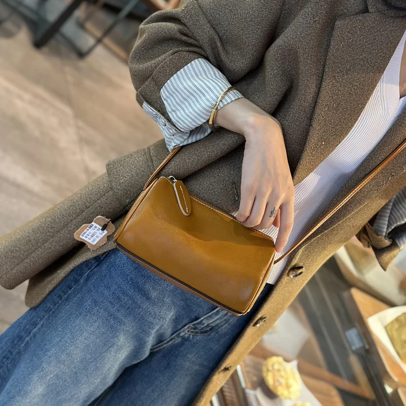 

Head layer cowhide small shoulder bag for women, 2025 summer new mini bag, leather fashionable single shoulder crossbody bag