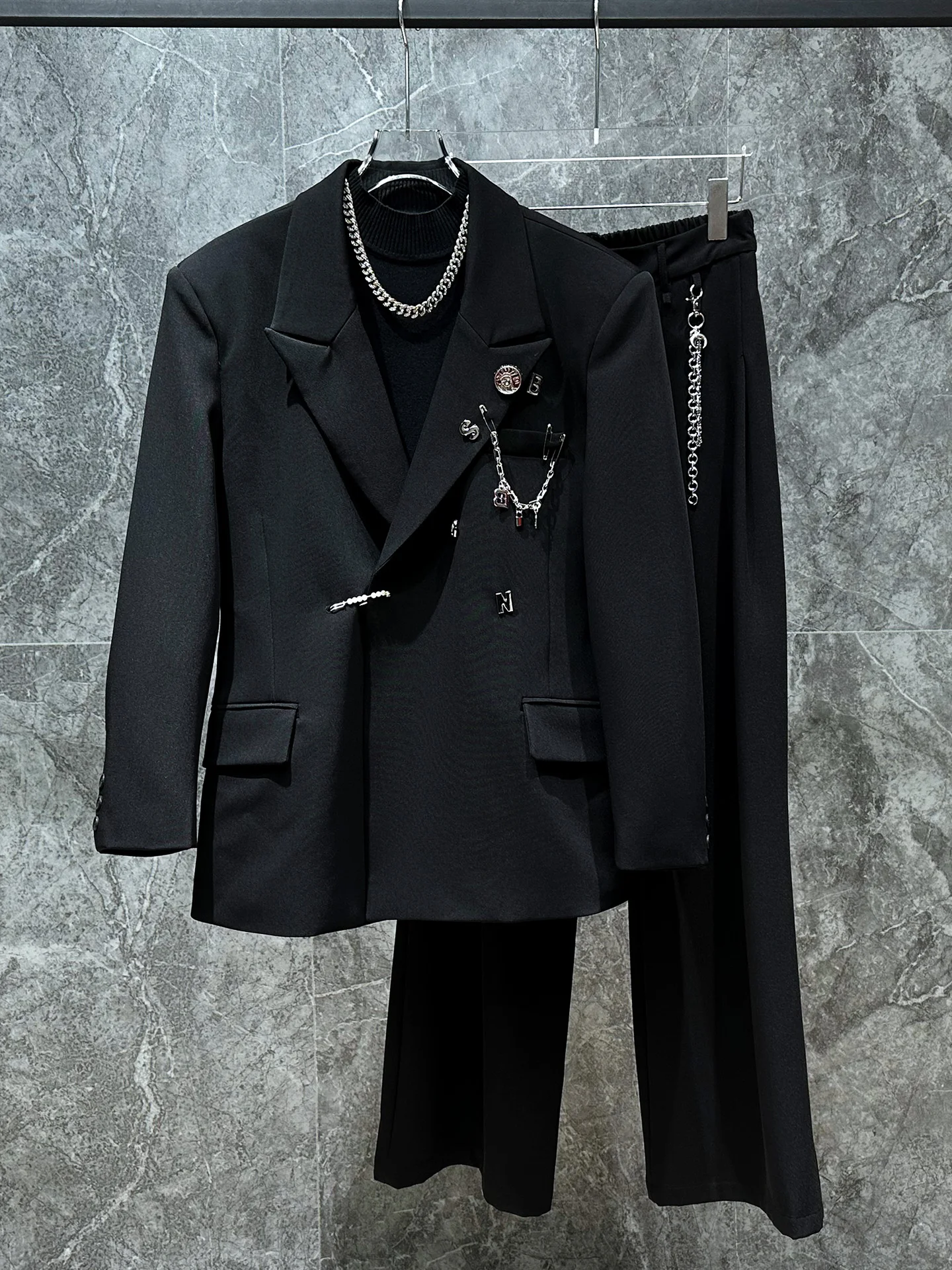 

Мужской костюм Bla с зауженной талией, модный корейский стиль, высокое качество, индивидуальный пошив, осенний, с длинным рукавом, на одной пуговице.