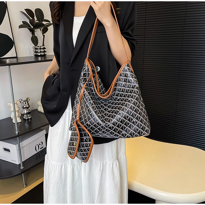 Fashionable Commuting Underarm Bag, 2024 New Women French Printed Shopping Bag, Versatile Texture Single Shoulder Wandering Bag